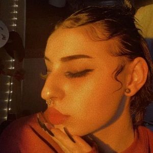 Meet your Posher, Isabella